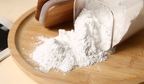 添加5%過量硅酮粉導(dǎo)致TPR鞋材表面出現(xiàn)斑點，調(diào)整為3%添加比例就可以解決